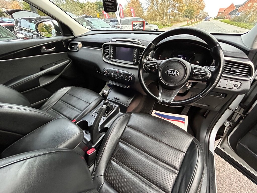 Used Kia Sorento 2017 for sale - 76558990: Photo 26