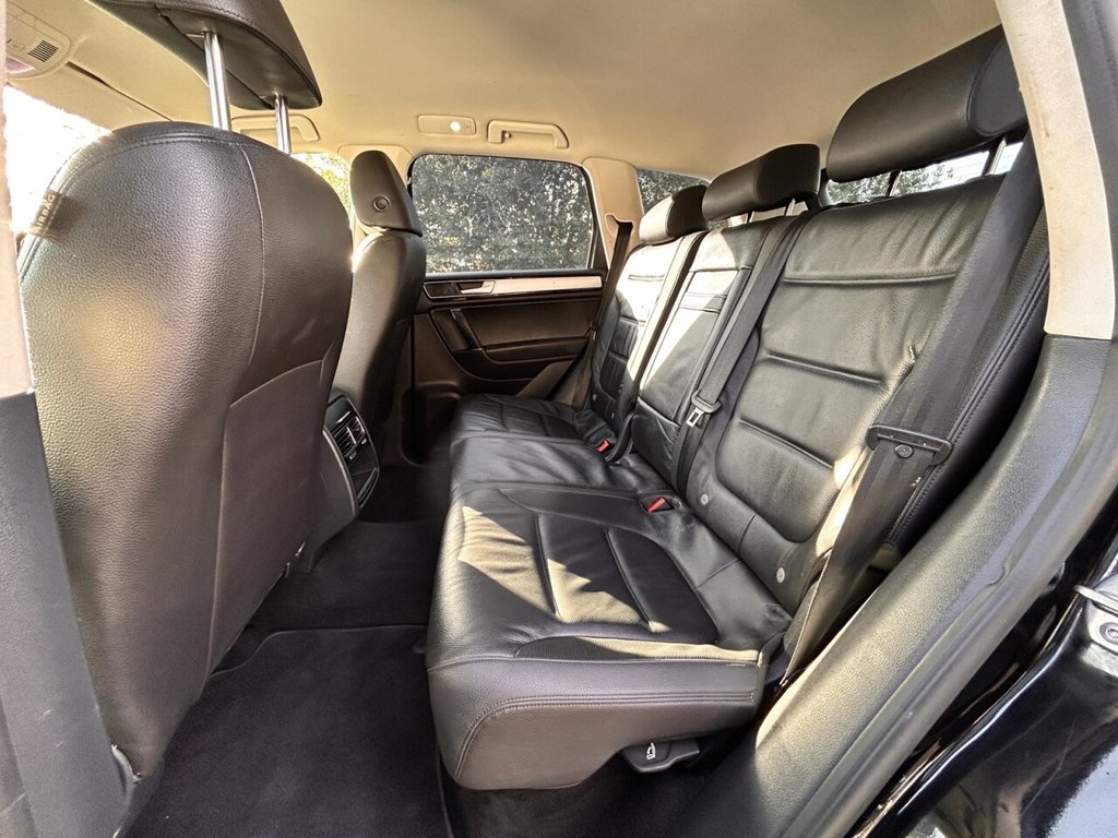 Used Volkswagen Touareg 2016 for sale - 76132638: Photo 16