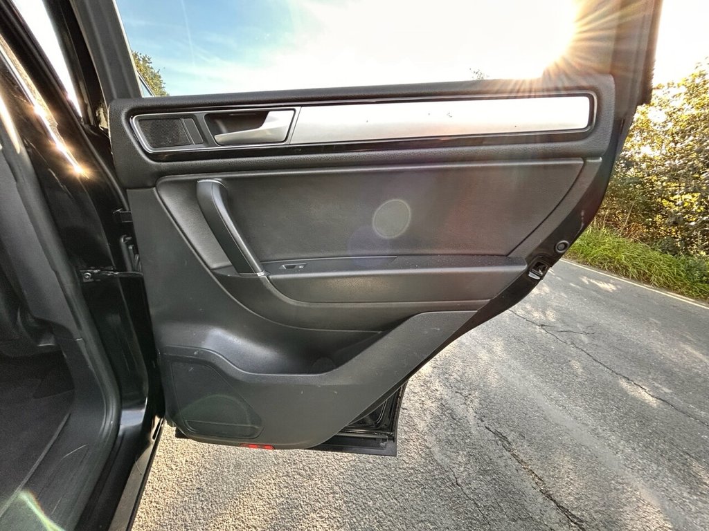 Used Volkswagen Touareg 2016 for sale - 76132638: Photo 20