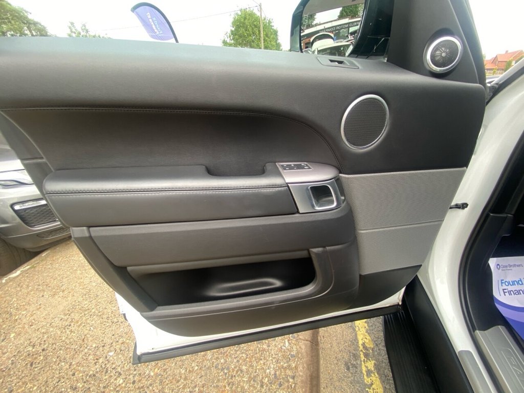 Used Land Rover Range Rover Sport 2017 for sale - 76888620: Photo 17