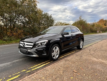 Mercedes-Benz - GLA