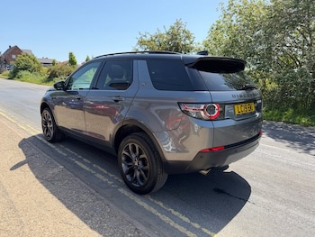 Used Land Rover Discovery Sport 2019 for sale - 78693971: Photo