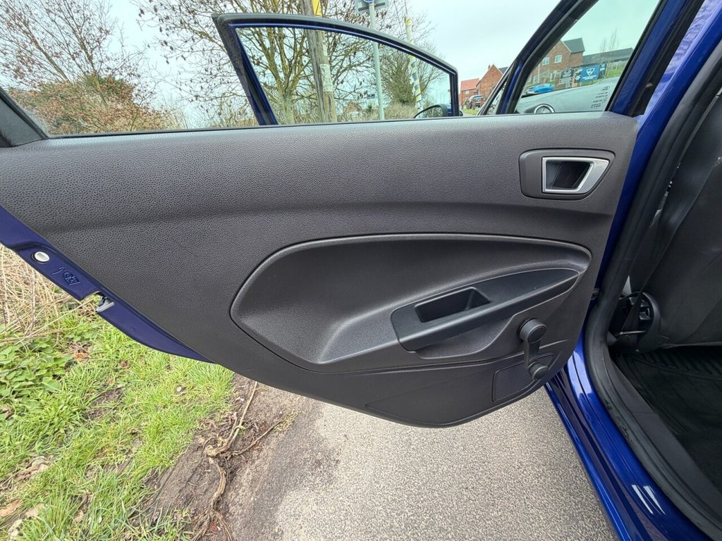 Used Ford Fiesta 2015 for sale - 77850181: Photo 17