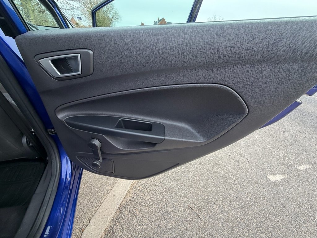Used Ford Fiesta 2015 for sale - 77850181: Photo 23