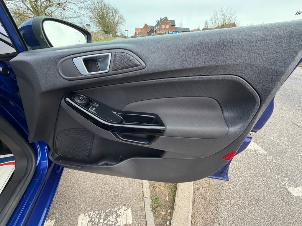 Used Ford Fiesta 2015 for sale - 77850181: Photo 27