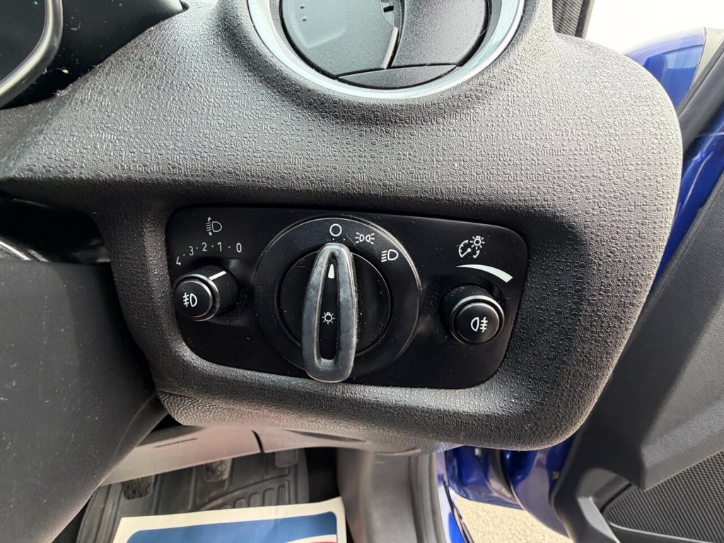 Used Ford Fiesta 2015 for sale - 77850181: Photo 36