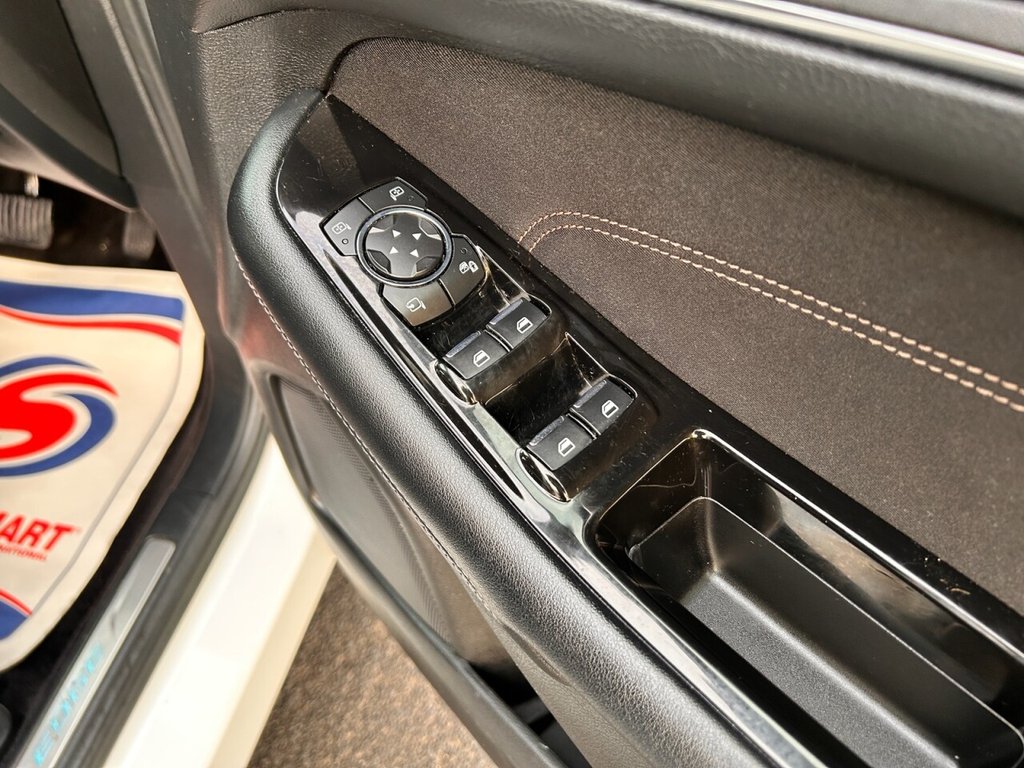 Used Ford Edge 2017 for sale - 76784027: Photo 28