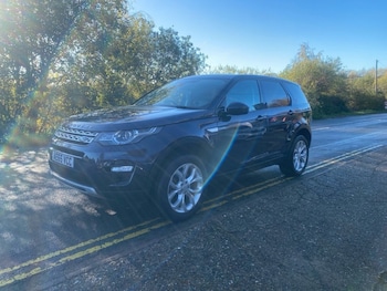 Used Land Rover Discovery Sport 2015 for sale - 76632112: Photo