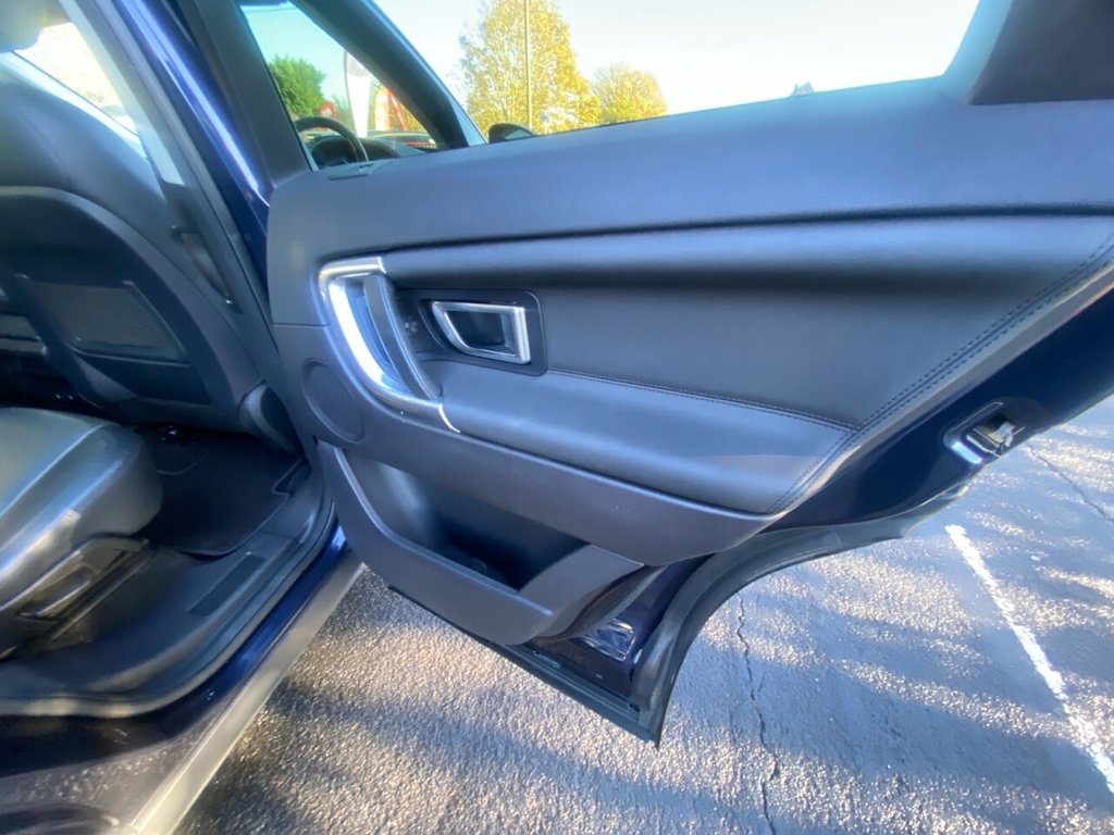 Used Land Rover Discovery Sport 2015 for sale - 76632112: Photo 44