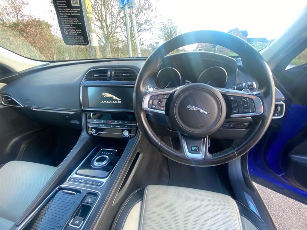 Used Jaguar F-Pace 2019 for sale - 77038309: Photo 38