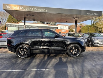 Used Land Rover Range Rover Velar 2017 for sale - 77121930: Photo