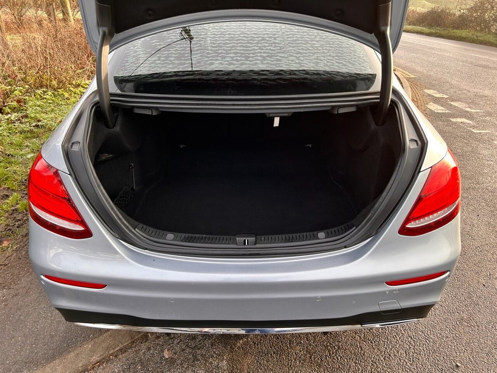 Used Mercedes-Benz E Class 2016 for sale - 77342131: Photo 10