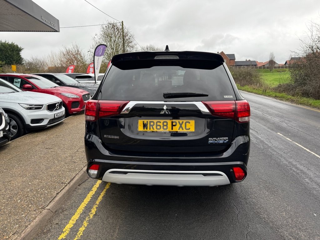 Used Mitsubishi Outlander 2018 for sale - 77342127: Photo 5