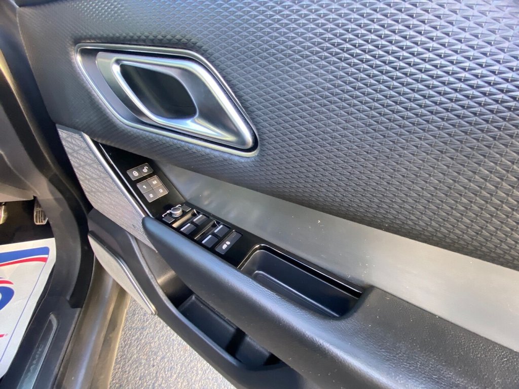 Used Land Rover Range Rover Velar 2019 for sale - 76558937: Photo 15
