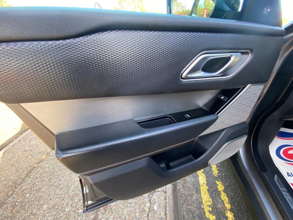 Used Land Rover Range Rover Velar 2019 for sale - 76558937: Photo 19