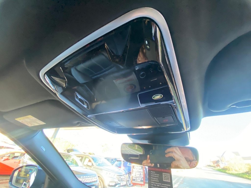 Used Land Rover Range Rover Velar 2019 for sale - 76558937: Photo 32