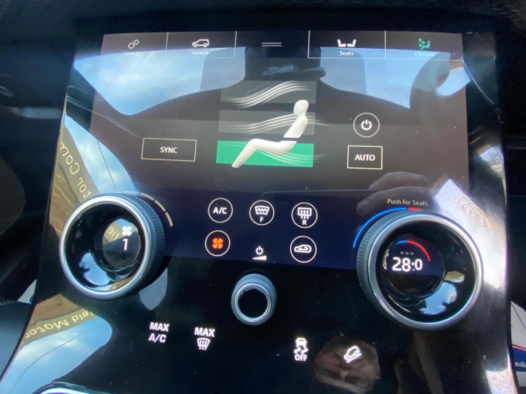 Used Land Rover Range Rover Velar 2019 for sale - 76558937: Photo 34