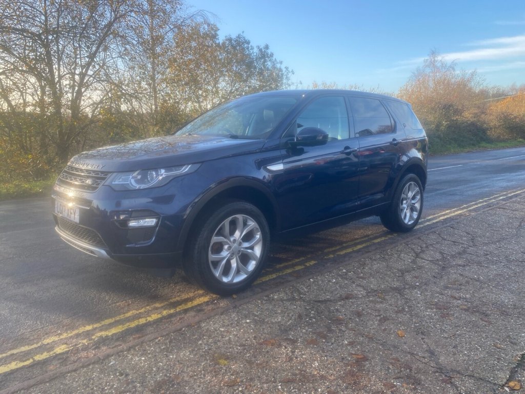 Used Land Rover Discovery Sport 2017 for sale - 76482141: Photo 2