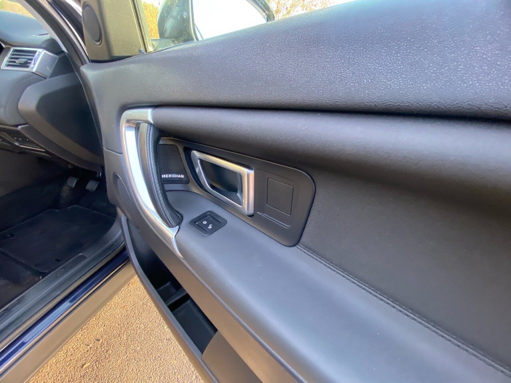 Used Land Rover Discovery Sport 2017 for sale - 76482141: Photo 20