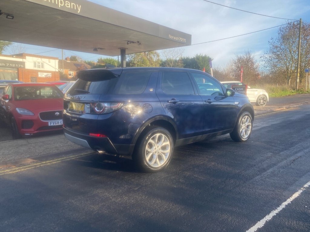 Used Land Rover Discovery Sport 2017 for sale - 76482141: Photo 6