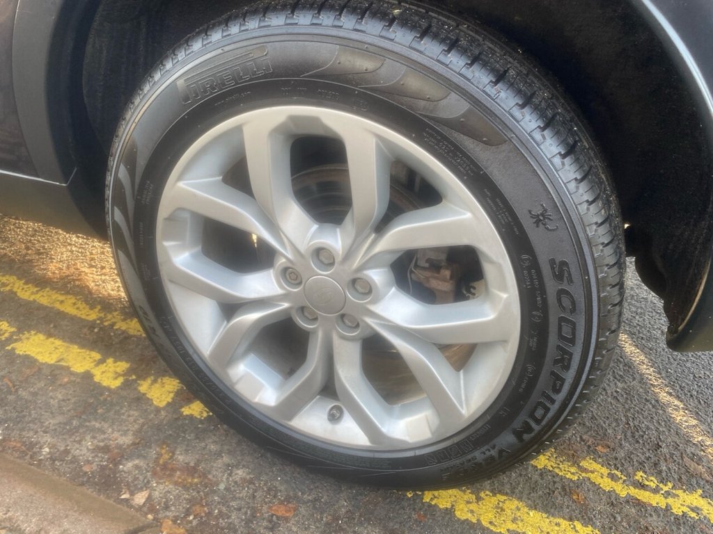 Used Land Rover Discovery Sport 2017 for sale - 76482141: Photo 8