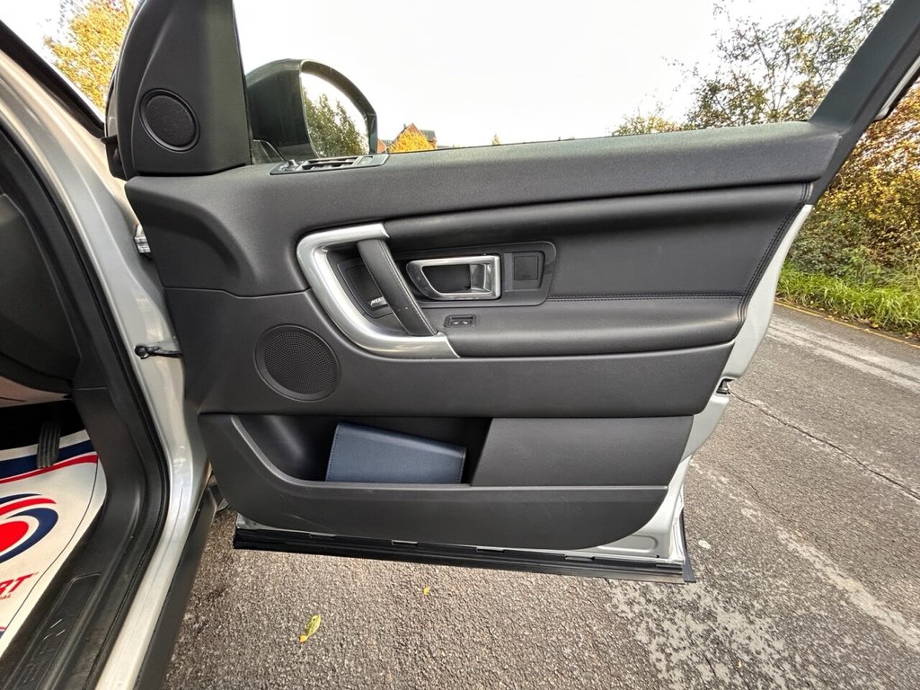 Used Land Rover Discovery Sport 2017 for sale - 76417602: Photo 24