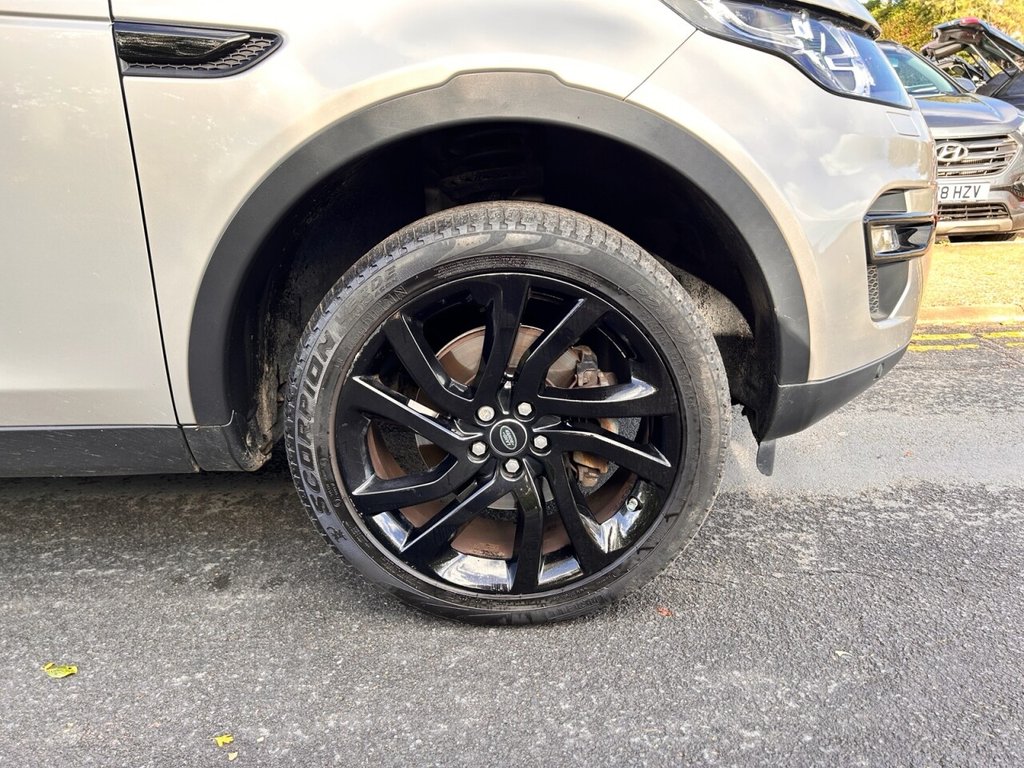 Used Land Rover Discovery Sport 2017 for sale - 76417602: Photo 32