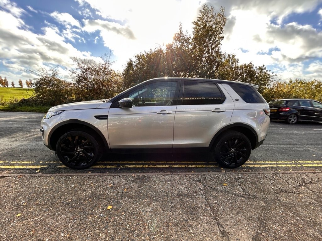 Used Land Rover Discovery Sport 2017 for sale - 76417602: Photo 8
