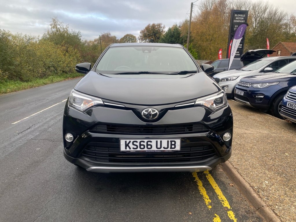 Used Toyota RAV4 2016 for sale - 76642551: Photo 2