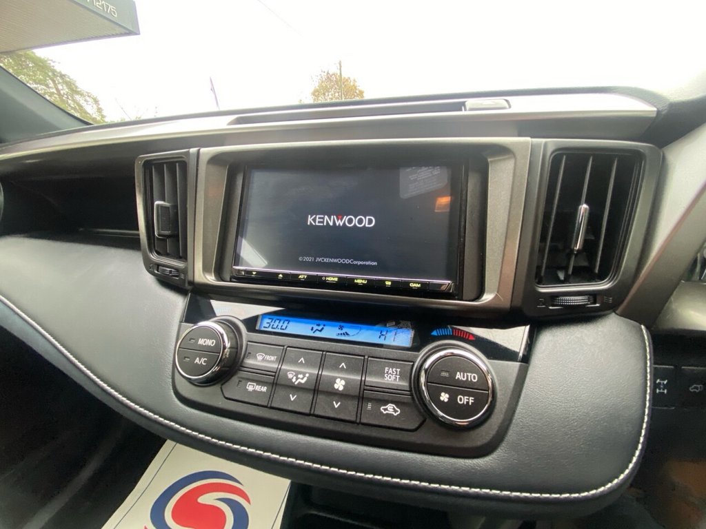 Used Toyota RAV4 2016 for sale - 76642551: Photo 25