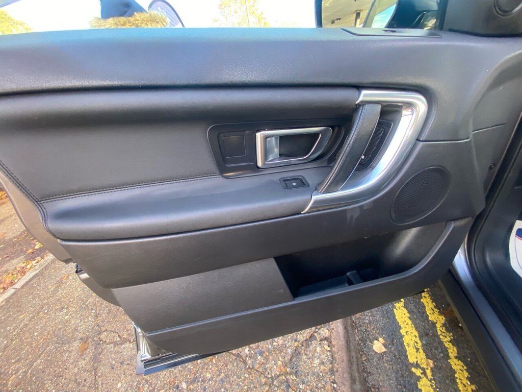 Used Land Rover Discovery Sport 2019 for sale - 77050799: Photo 30