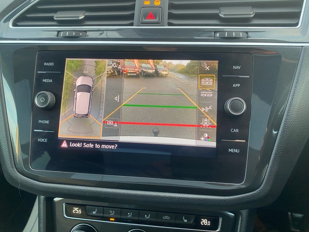 Used Volkswagen Tiguan 2019 for sale - 76590916: Photo 12