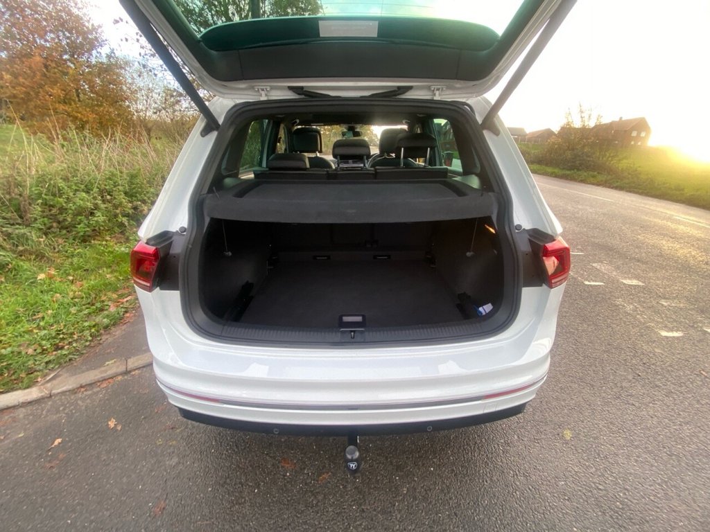 Used Volkswagen Tiguan 2019 for sale - 76590916: Photo 24