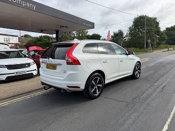 Used Volvo XC60 2017 for sale - 79567311: Photo