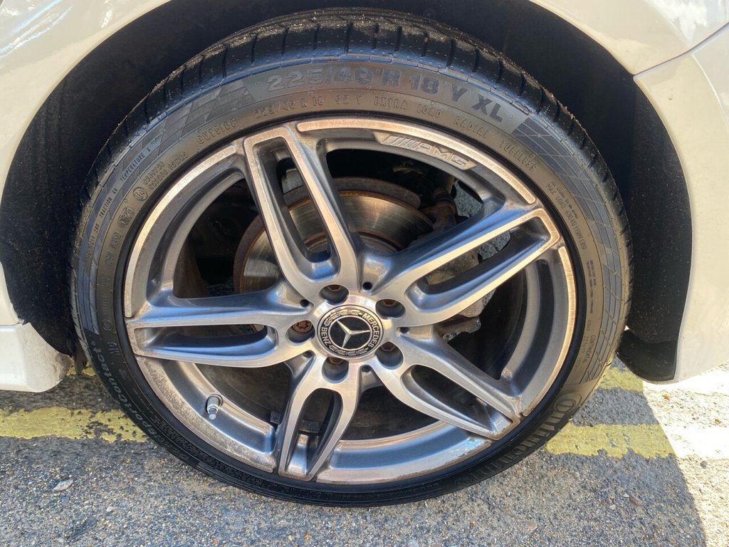 Used Mercedes-Benz A-Class 2015 for sale - 75703442: Photo 11