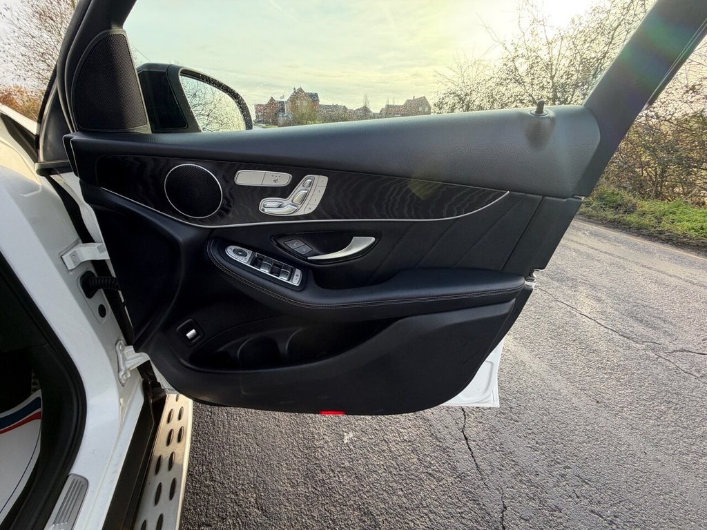 Used Mercedes-Benz GLC 2018 for sale - 77583693: Photo 32