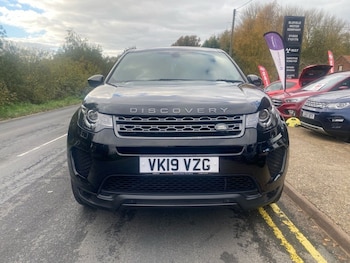 Used Land Rover Discovery Sport 2019 for sale - 76559033: Photo