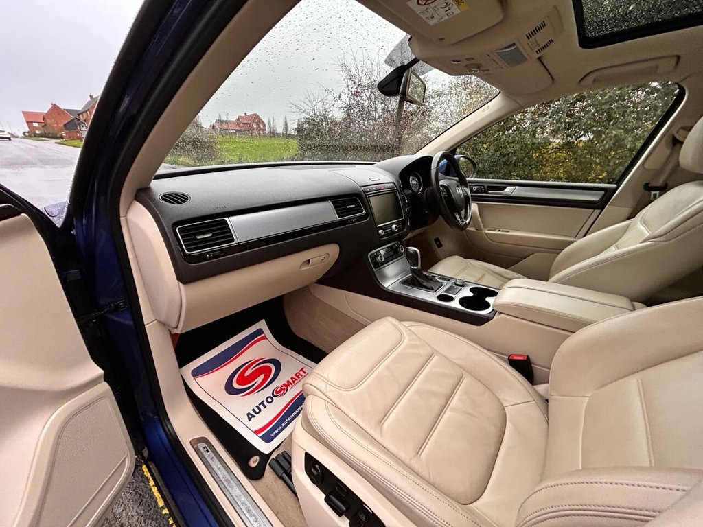 Used Volkswagen Touareg 2015 for sale - 76417598: Photo 22