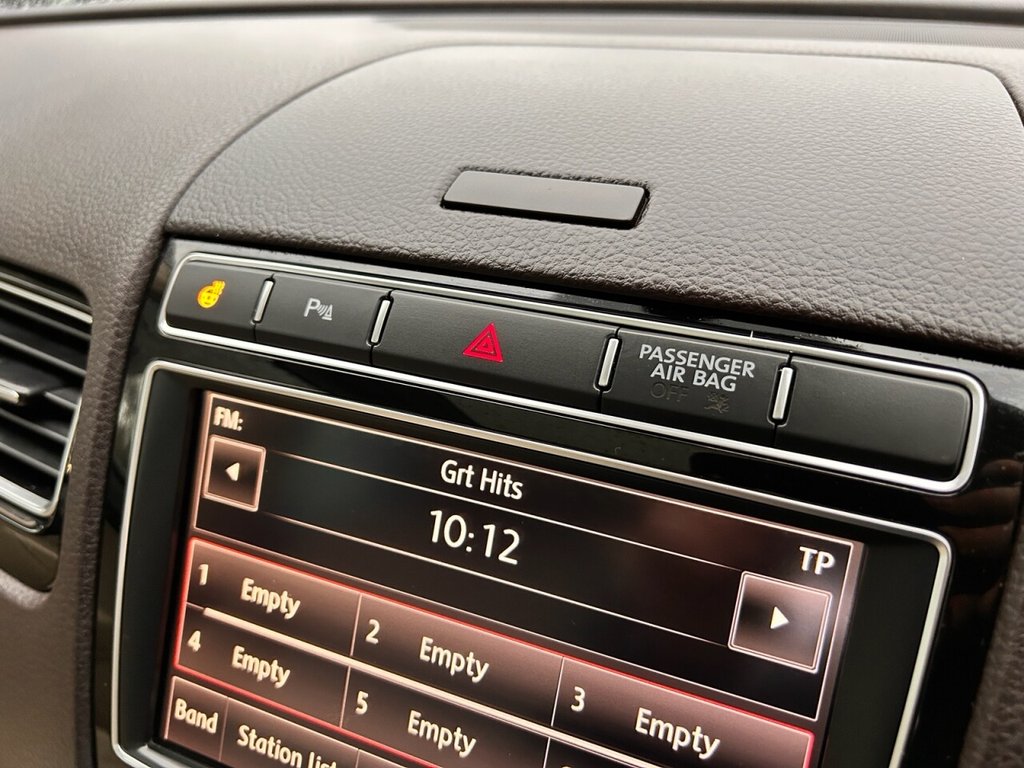 Used Volkswagen Touareg 2015 for sale - 76417598: Photo 31