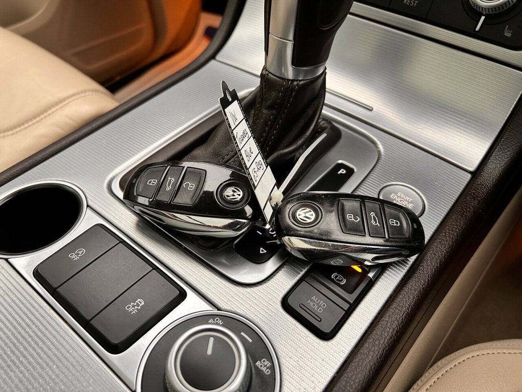 Used Volkswagen Touareg 2015 for sale - 76417598: Photo 34