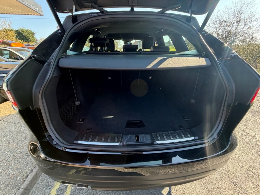 Used Jaguar F-Pace 2019 for sale - 77952863: Photo 17