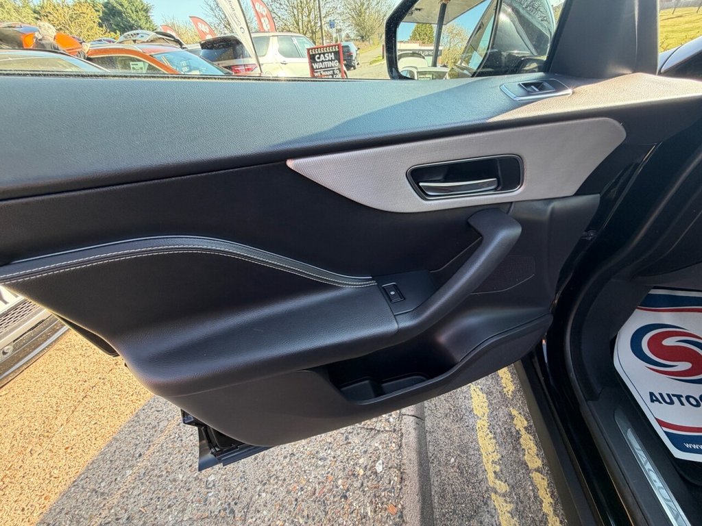 Used Jaguar F-Pace 2019 for sale - 77952863: Photo 28