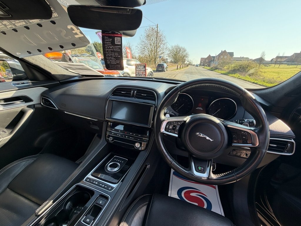 Used Jaguar F-Pace 2019 for sale - 77952863: Photo 33