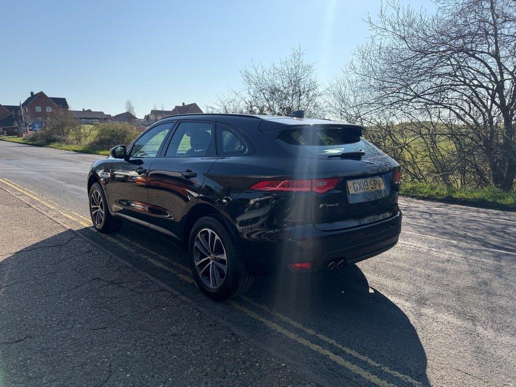 Used Jaguar F-Pace 2019 for sale - 77952863: Photo 6