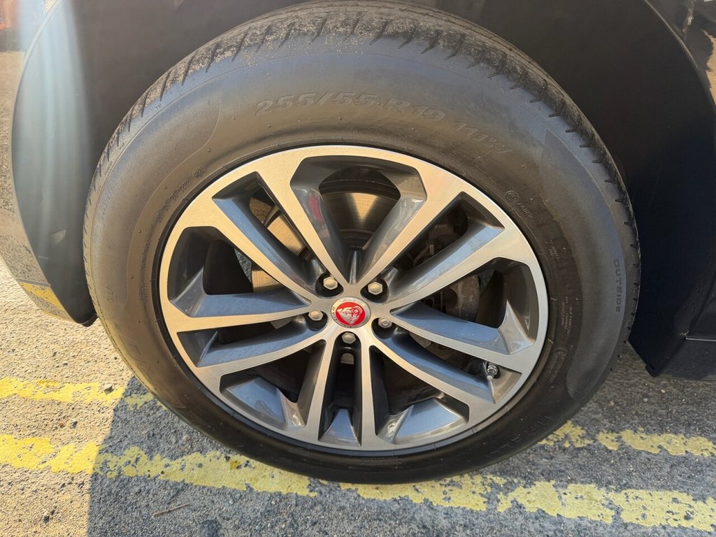 Used Jaguar F-Pace 2019 for sale - 77952863: Photo 8