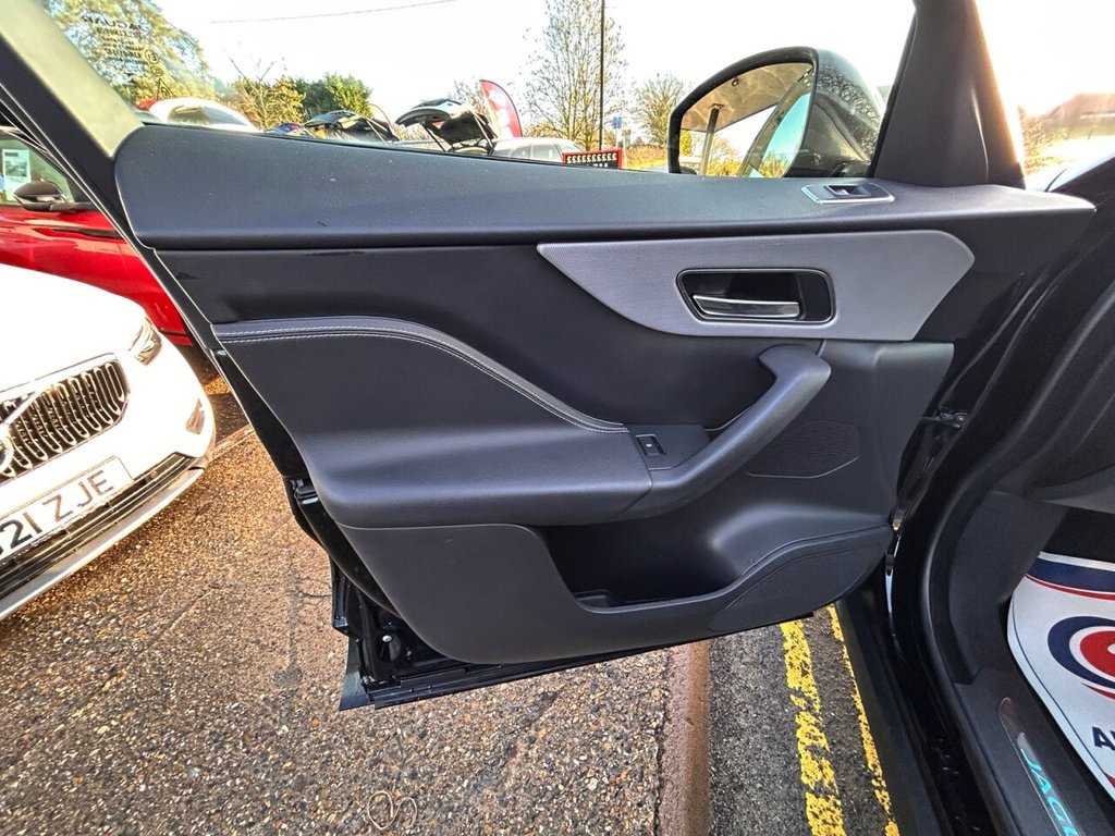 Used Jaguar F-Pace 2019 for sale - 77193400: Photo 14