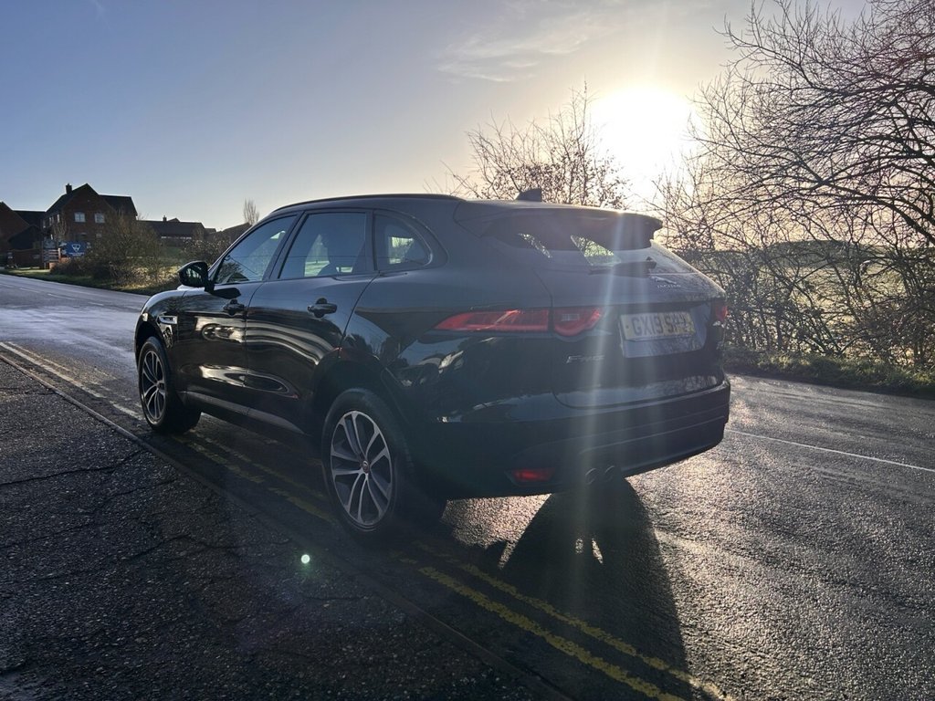 Used Jaguar F-Pace 2019 for sale - 77193400: Photo 8