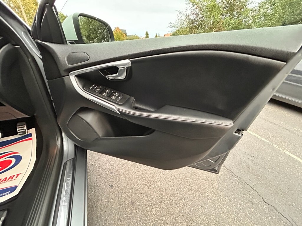 Used Volvo V40 2018 for sale - 76048451: Photo 20
