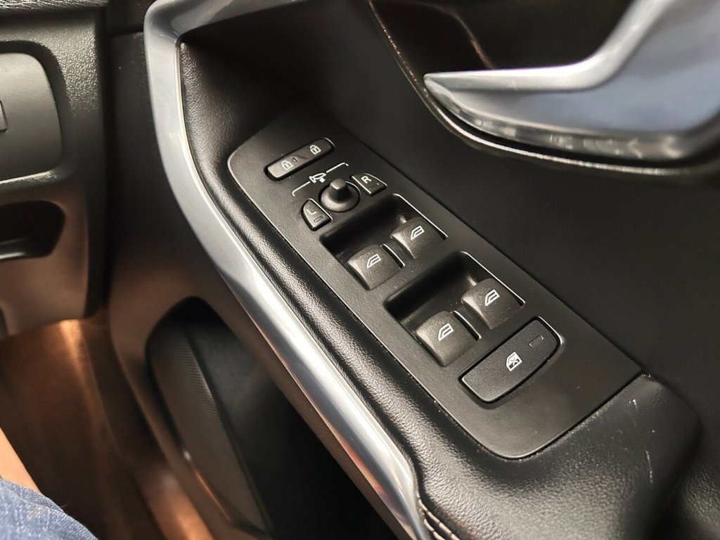 Used Volvo V40 2018 for sale - 76048451: Photo 23