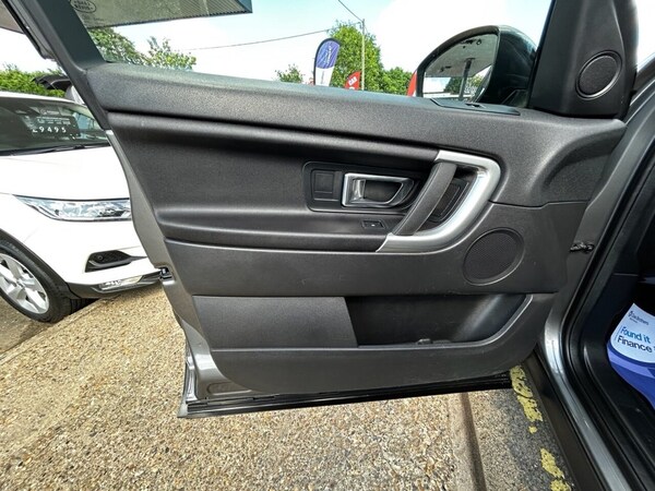 Used Land Rover Discovery Sport 2017 for sale - 75230115: Photo 14